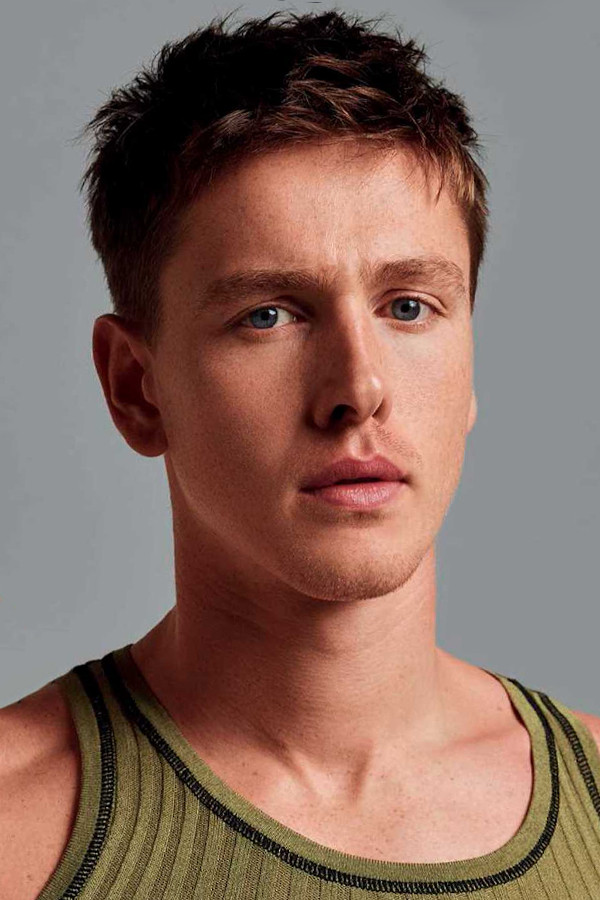 Harris Dickinson Profile